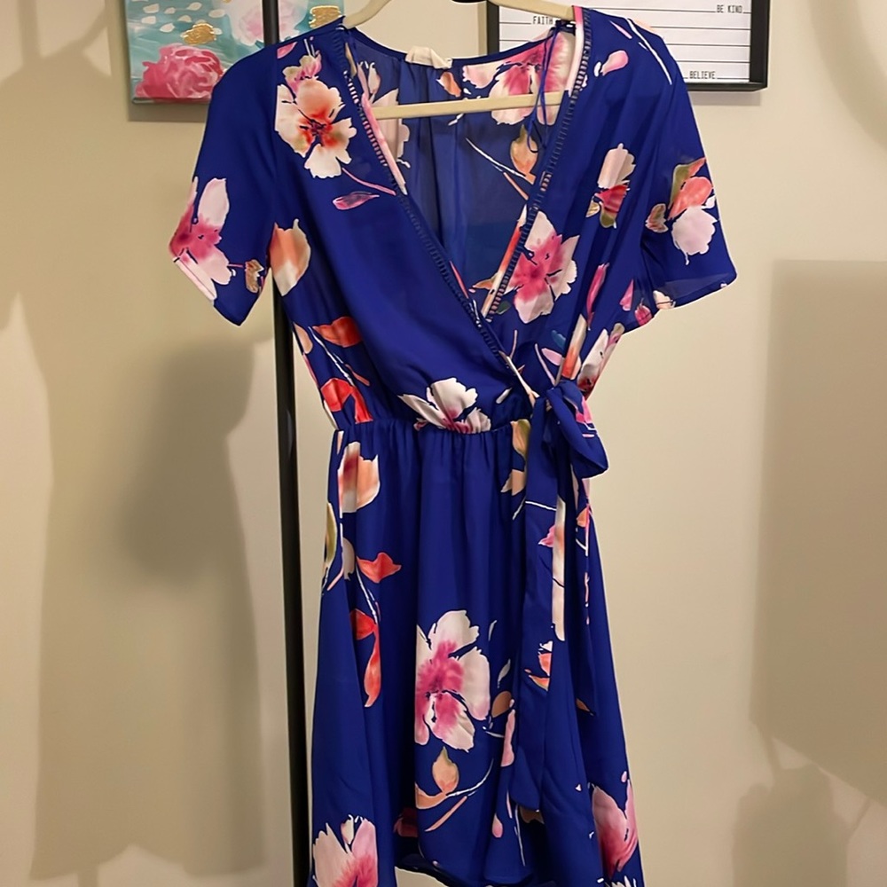 Blue floral tie dress